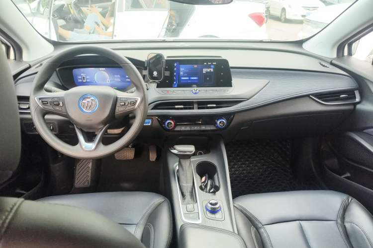 Used Buick Velite 6 2023 430km Range Commuter Version
