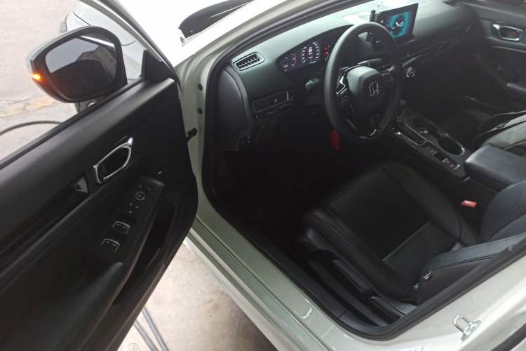 Used Honda Civic 2023 240TURBO CVT Dynamic Edition