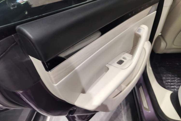 Used Hima Luxeed R7 2024 All-Electric 736 km Ultra
