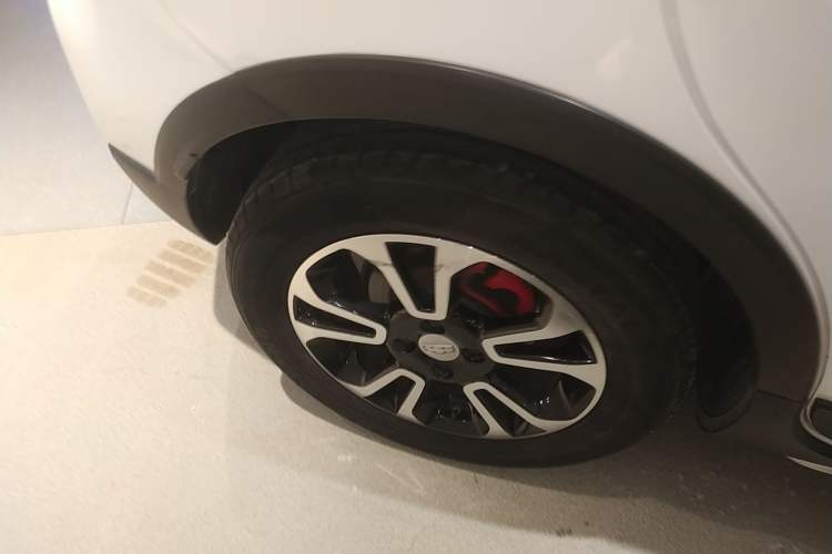 Used Geely Auto Vision X3 2017 1.5L Automatic Prestige Model
