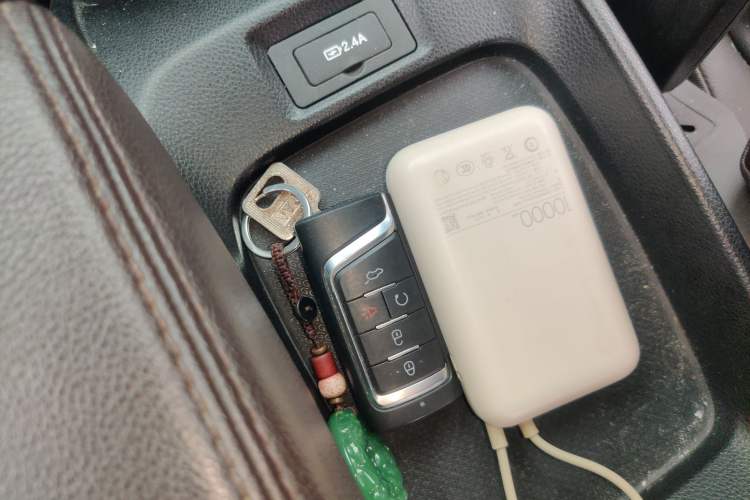 Used GAC Trumpchi M6 2019 270T Automatic Luxury Edition (7-seater) China V Standard
