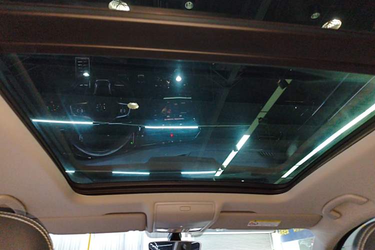 Used Volkswagen Tiguan L 2021 330TSI Automatic Two-Wheel Drive R-Line Enhanced Edition
