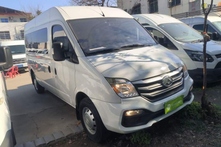 Used SAIC MAXUS Xintu V80 2024 Aotong Value Edition 6MT Long-Wheelbase Mid-Roof Model with 127 Ps Available in 6/7/8/9-Seater Configurations
