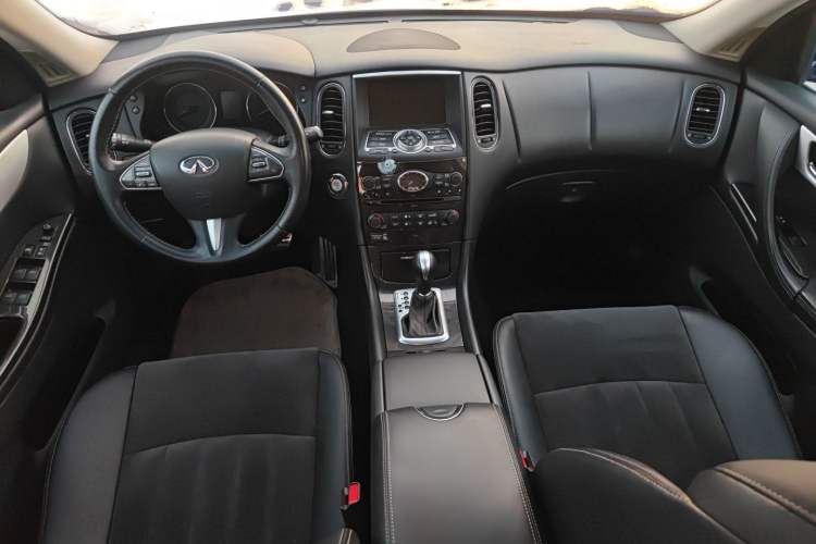 Used Infiniti QX50 2015 2.5L Comfort Edition