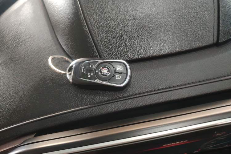 Used Buick GL8 2020 Avenir Avia Six-Seat Deluxe Edition
