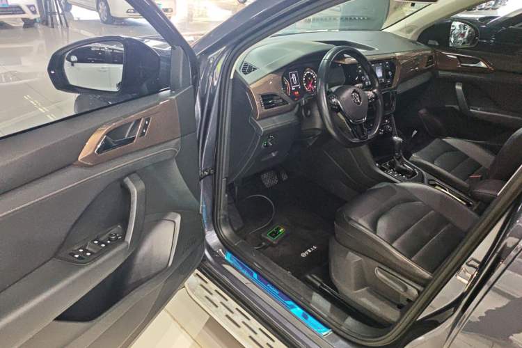 Used Volkswagen Tharu 2020 280TSI Two-Wheel Drive Comfort Edition China VI Standard
