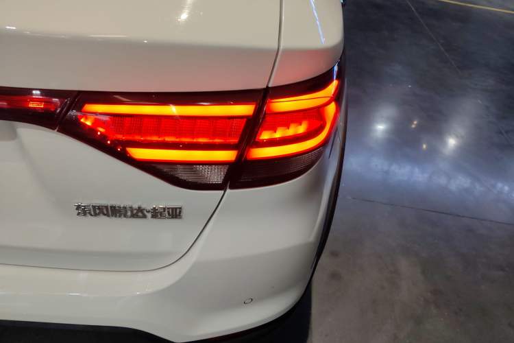 Used Kia KX Cross 2017 1.4L AT GLS
