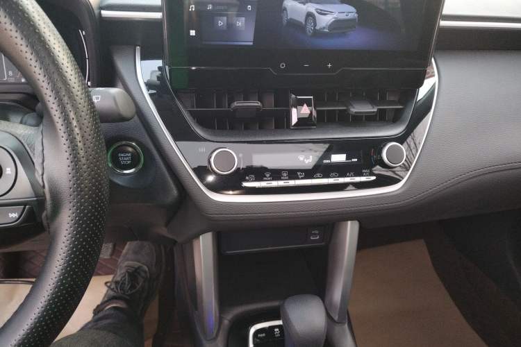 Used Toyota FRONTLANDER 2023 2.0L CVT Leading Edition
