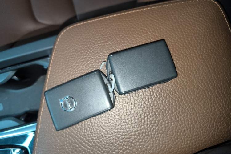 Used Volvo XC60 2019 T5 4x4 Smart Edition China VI Standard
