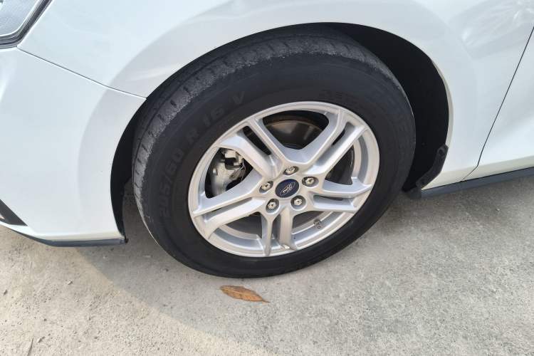 Used Ford Focus 2019 Hatchback 1.5L Manual FENGYUE Model China V Standard