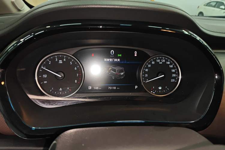 Used Buick GL8 2023 Land Executive Class Comfort Model
