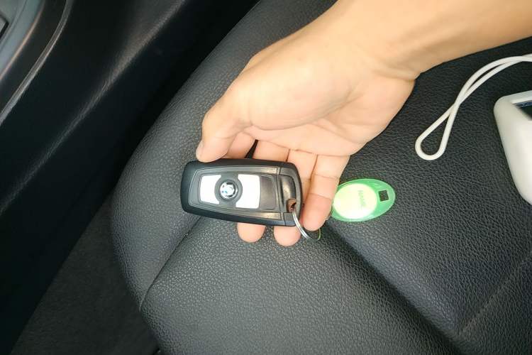 TDK.VehicleDetails.img