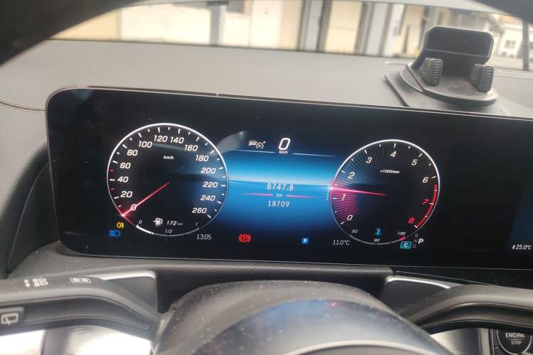 Used Mercedes-Benz GLB 2024-Year Restyled GLB 200 Dynamic Edition