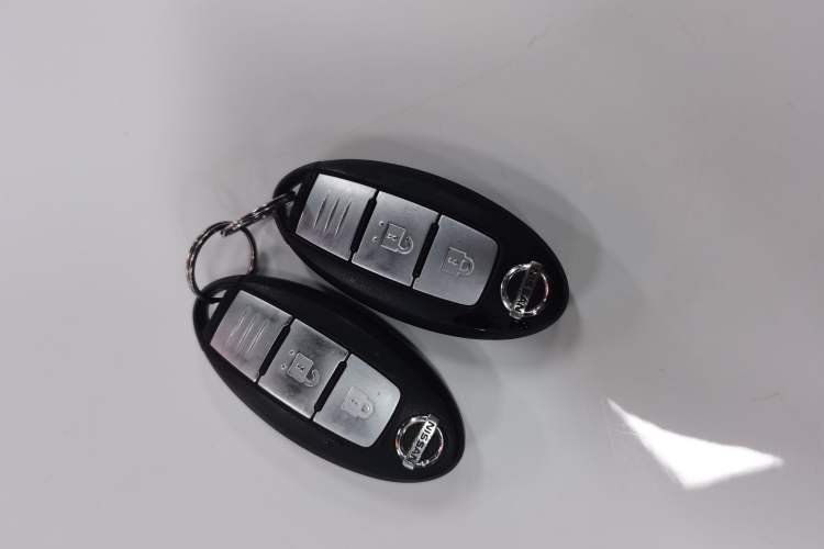 Used Nissan X-Trail 2016 2.0L CVT Smart Enjoyment Version 4WD
