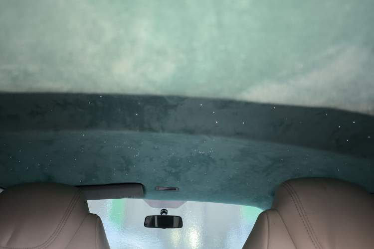 Used Roewe Clever 2021 302 km New Four-Seater Super-Efficient Version
