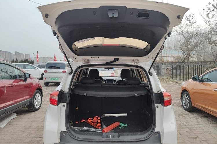 Used Changan CS15 2017 1.5L Automatic Luxury Model with Sunroof
