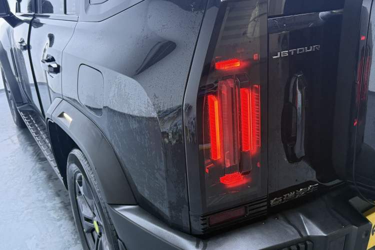 Used JETOUR Traveler 2023 2.0T Four-Wheel Drive Conqueror