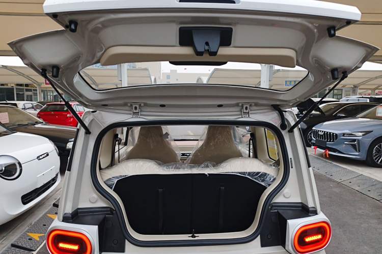 Used Wuling Hongguang MINIEV 2024 3rd Generation 215km Youth Edition
