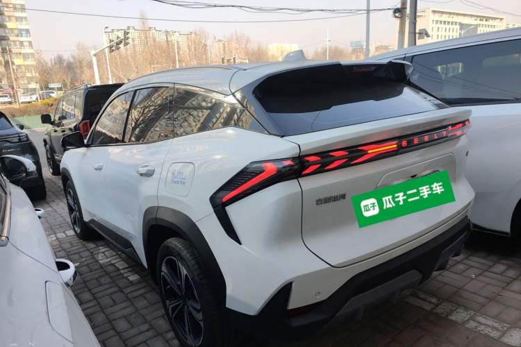 Used  L7 2023 1.5T 115 km Starship