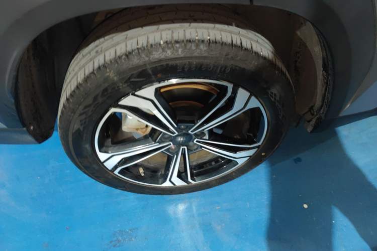 Used  L7 2023 1.5T 115 km MAX
