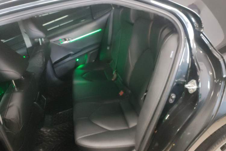 Used Toyota Camry 2021 2.0G Luxury Edition