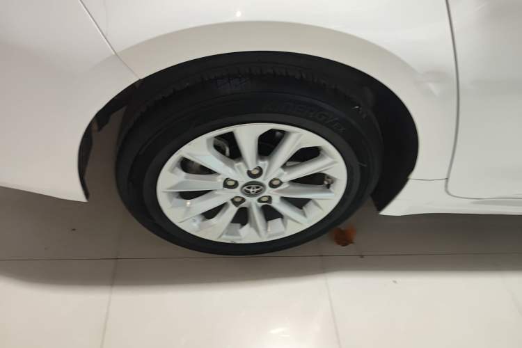 Used Toyota Corolla 2021 Dual-Motor 1.8L E-CVT Elite Edition
