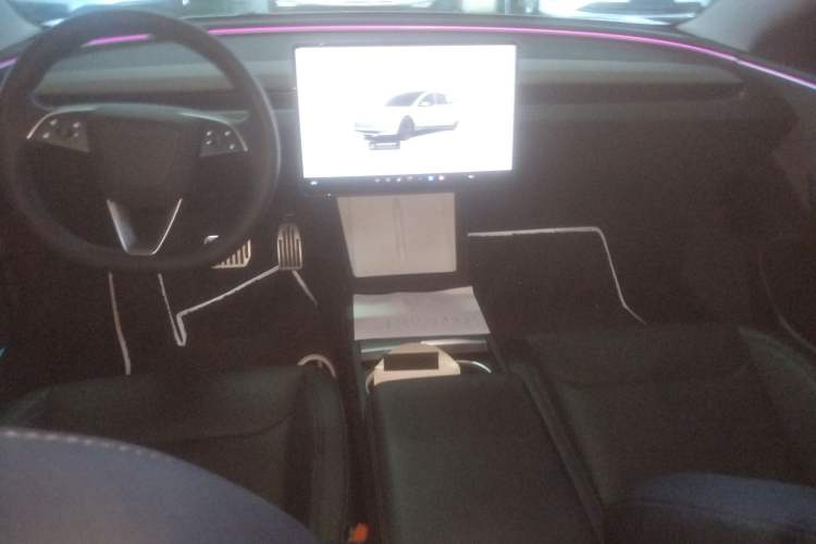 Used Tesla Model 3 2023 Rear-Wheel-Drive Version
