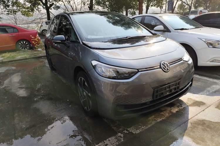 Used Volkswagen ID.3 2022 Active Pure Intelligent Enjoyment Edition