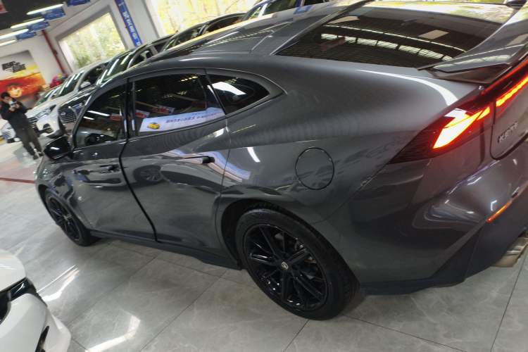 Used Changan UNI-V 2023 1.5T Prestige Model
