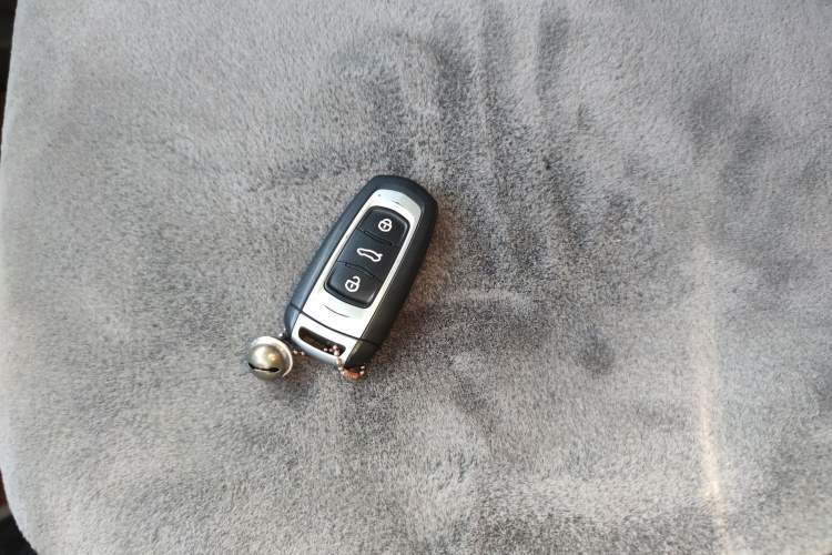 Used Geely Galaxy Panda 2024 Panda Mini 200km Endurance Bear
