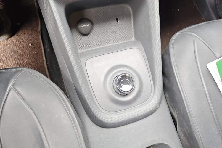 Used Wuling Hongguang New Energy 2024 All-Electric Model 300KM Standard Version
