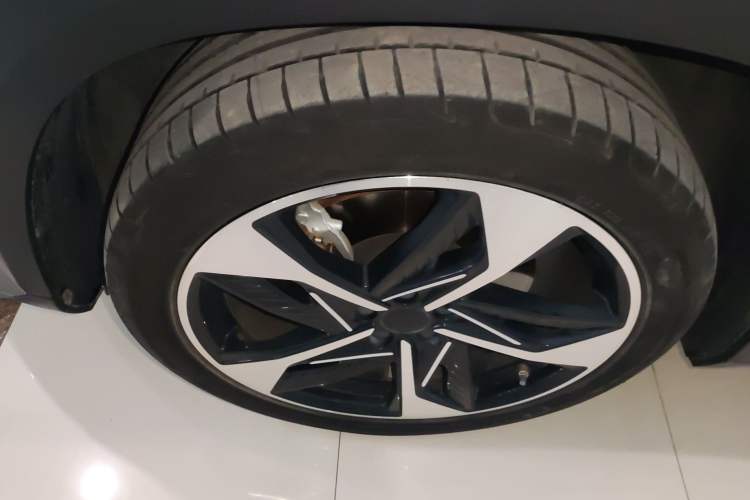 Used  L7 2024 1.5T 115 km Starship Dragon Edition