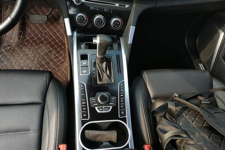 Used Haval H7 2016 Blue-Label H7 2.0T Automatic Luxury Model
