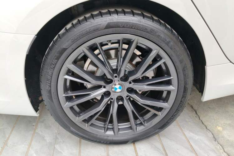 Used BMW 3 Series 2021 325Li M Sport Shadowline Package
