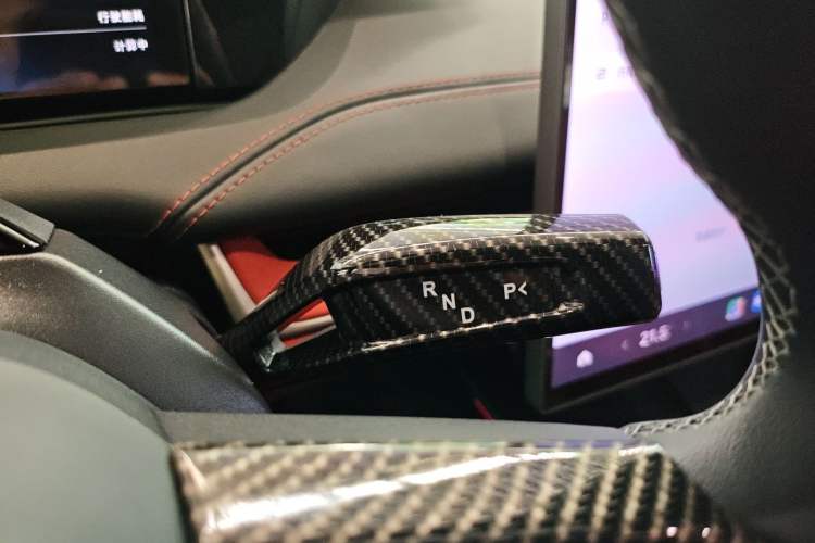 Used  SU7 2024 Rear-Drive Ultra-Long Range Advanced Pro-Level Intelligent Driving Version
