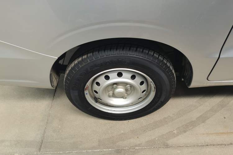 Used Wuling Hongguang V 2022 1.5L Jingqu Version Hydraulic Power Steering LAR
