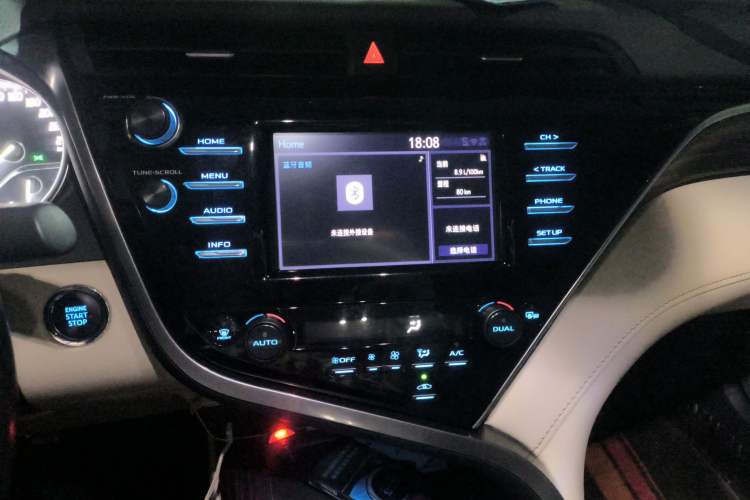 Used Toyota Camry 2018 2.0G Luxury Edition
