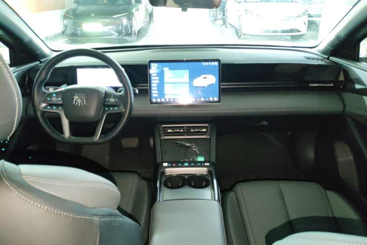 Used BYD Qin L 2025 EV 545KM Beyond Version
