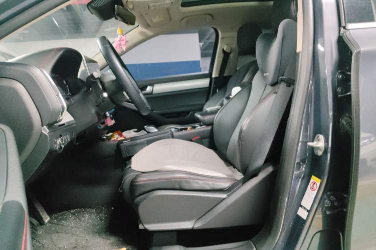 Used BYD Tang New Energy 2018 DM 2.0T All-Wheel Drive Smart Connectivity Luxury Model 7 Seats China V Emission Standard