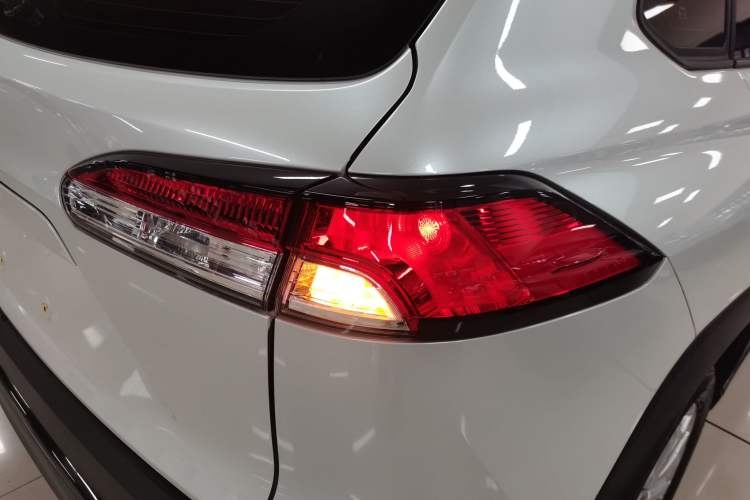 Used Toyota FRONTLANDER 2023 2.0L CVT Leading Edition
