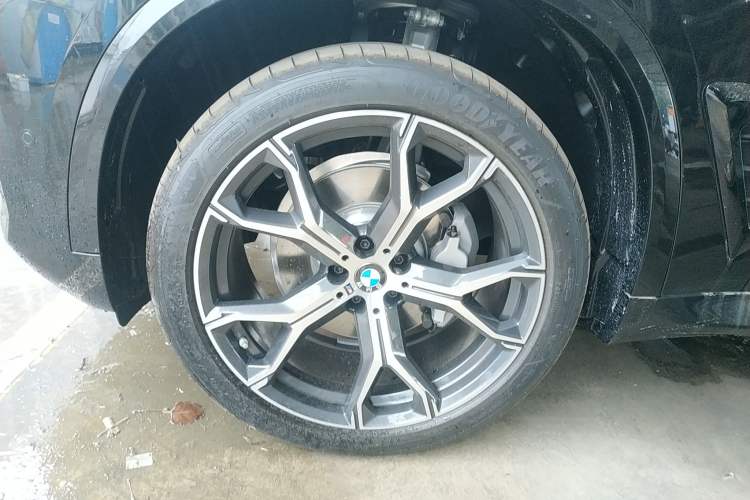 Used BMW X5 2023 xDrive 30Li Luxury M Sport Night Edition Package
