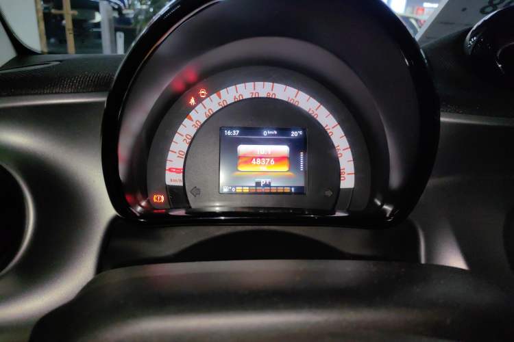 Used  fortwo 2015 1.0L 52 kW Hardtop Passion Edition
