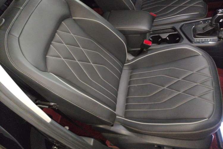 Used Volkswagen Tiguan L 2024 330TSI Automatic Two-Wheel Drive R-Line Enhanced Edition