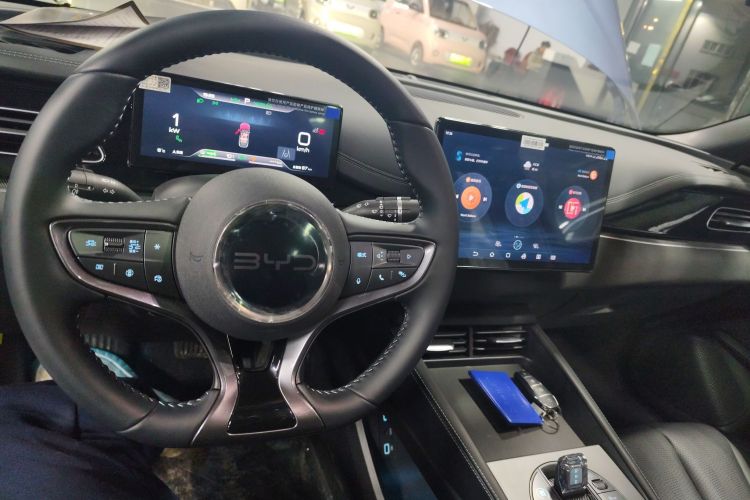 Used BYD Seal 06 New Energy 2024 DM-i 120KM Luxury Model
