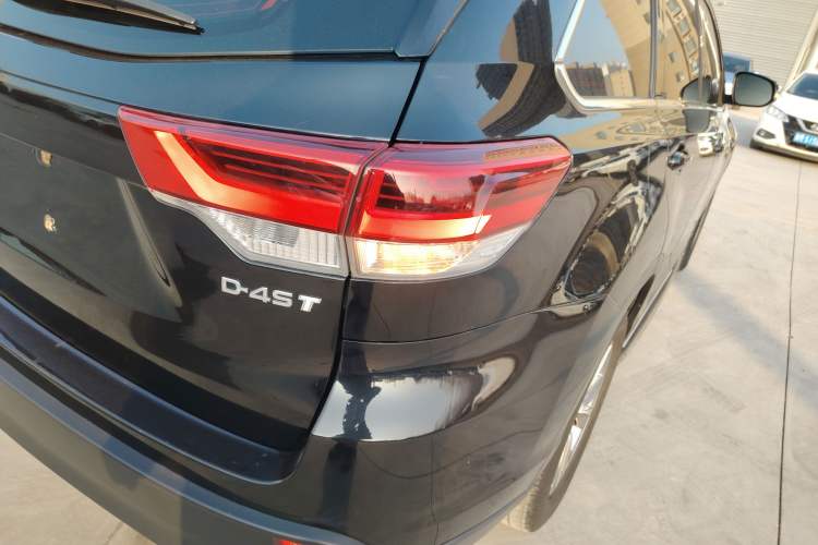 Used Toyota Highlander 2018 2.0T Two-Wheel Drive Elite Edition 7 Seats Emission Standard China V