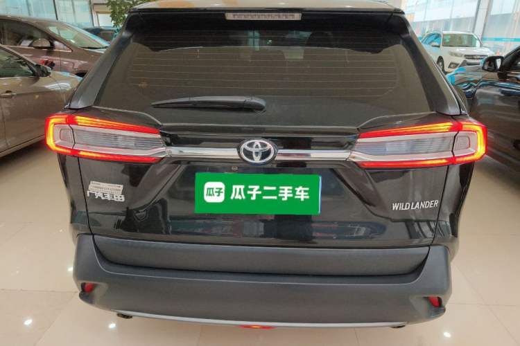 Used Toyota Wildlander 2022 Updated Version 2.0L CVT Two-Wheel Drive Leading Edition
