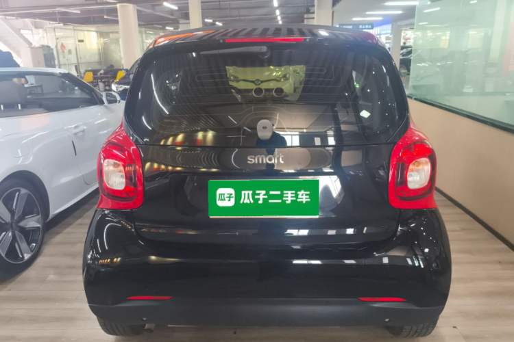 Used  fortwo 2018 1.0L 52kW Hardtop Dynamic Version China V
