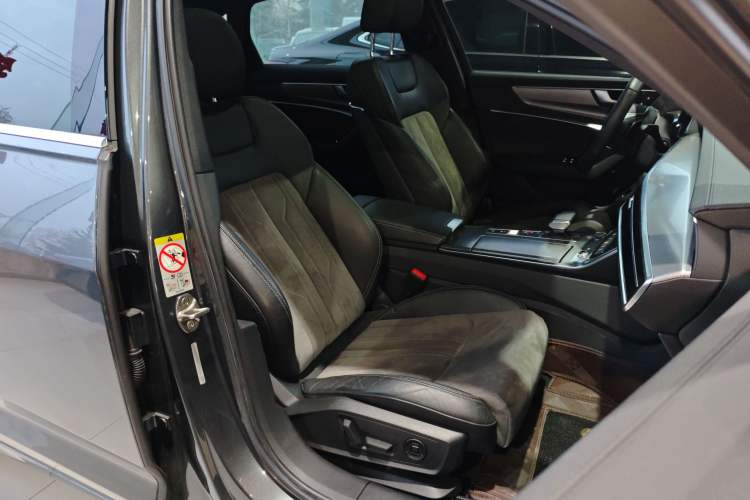 Used Audi A6L 2019 40 TFSI Luxury Dynamic Model
