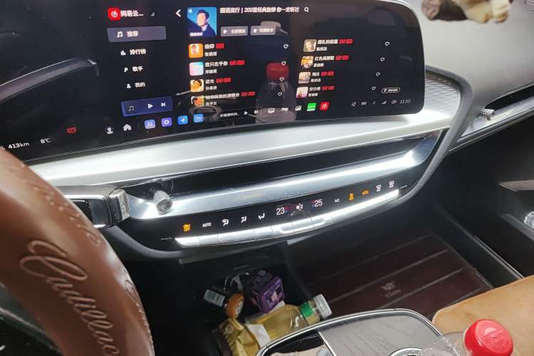 Used Cadillac LYRIQ 2022 Rear-Drive Long-Range Luxury Edition
