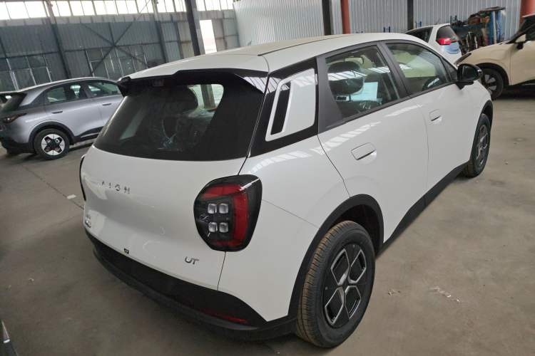 Used AION UT 2025 330 Starlight Edition
